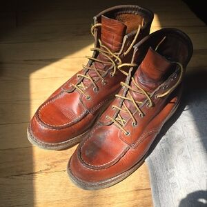 REDWING CLASSIC 6" MOC TOE IN HERITAGE ORO LEATHER